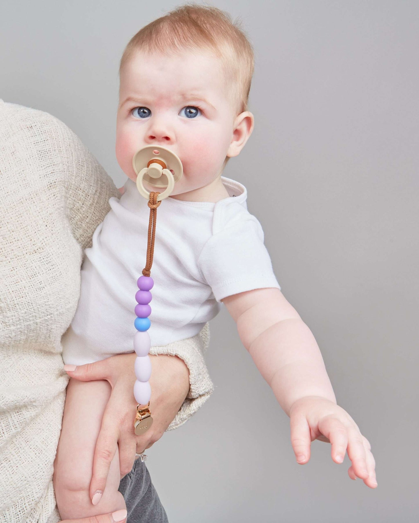 Plum Teether Clip image 5