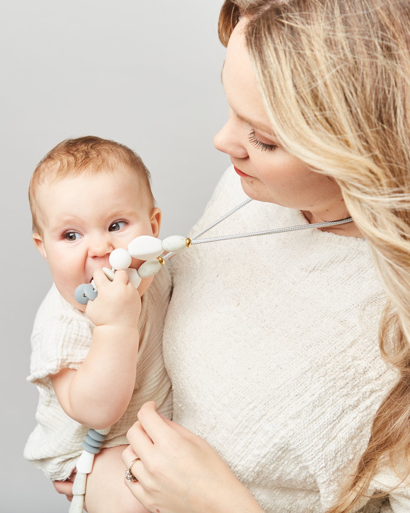Moonlight Signature Teething Necklace image 5