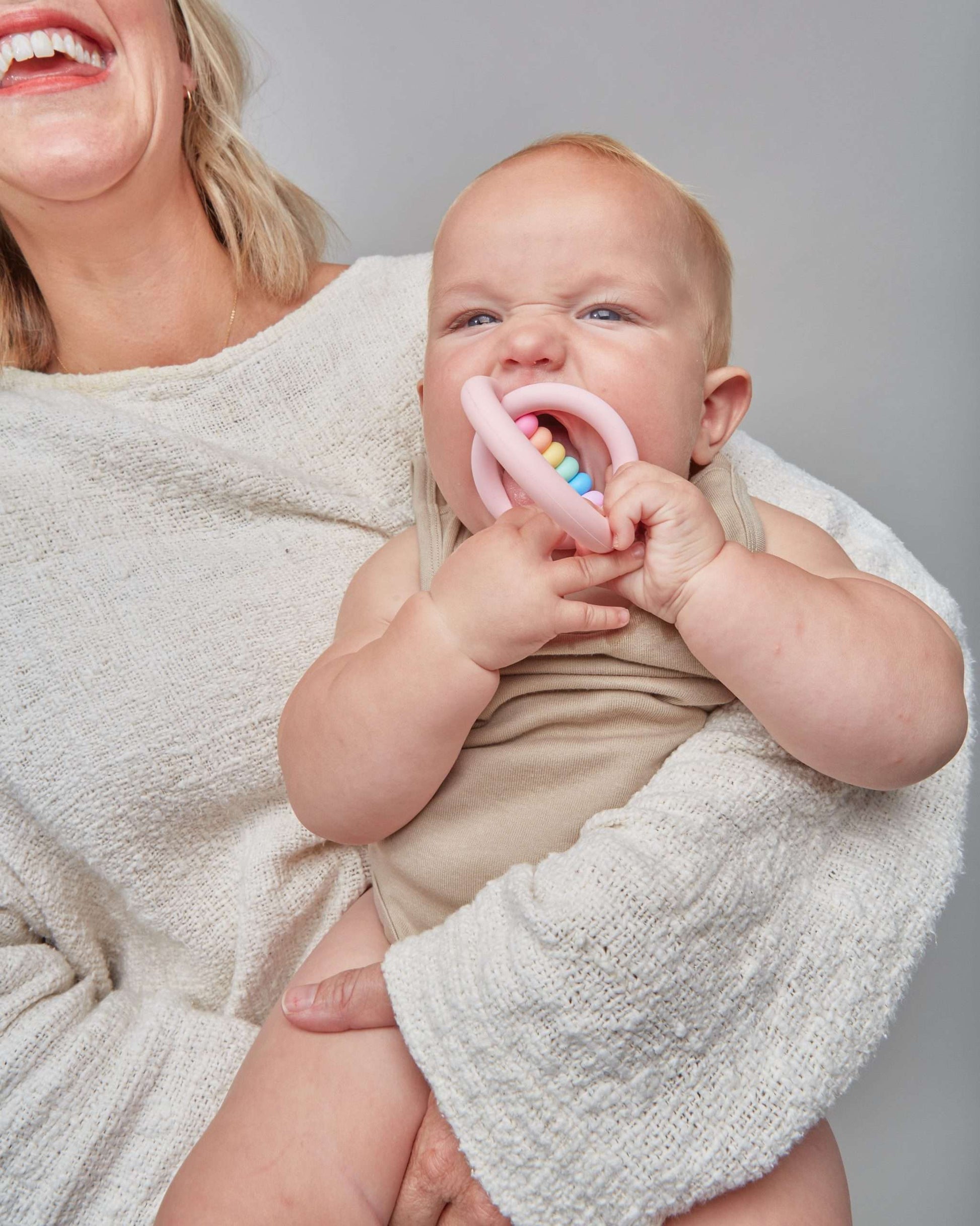 Rainbow Sherbet Orbit Teether image 4