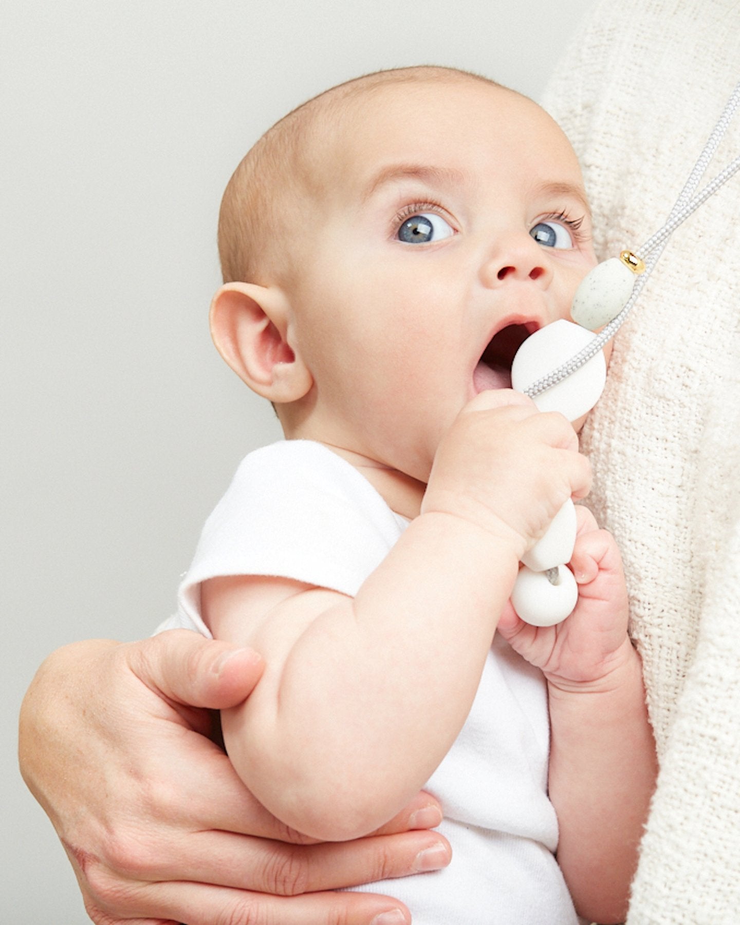 Moonlight Signature Teething Necklace image 4