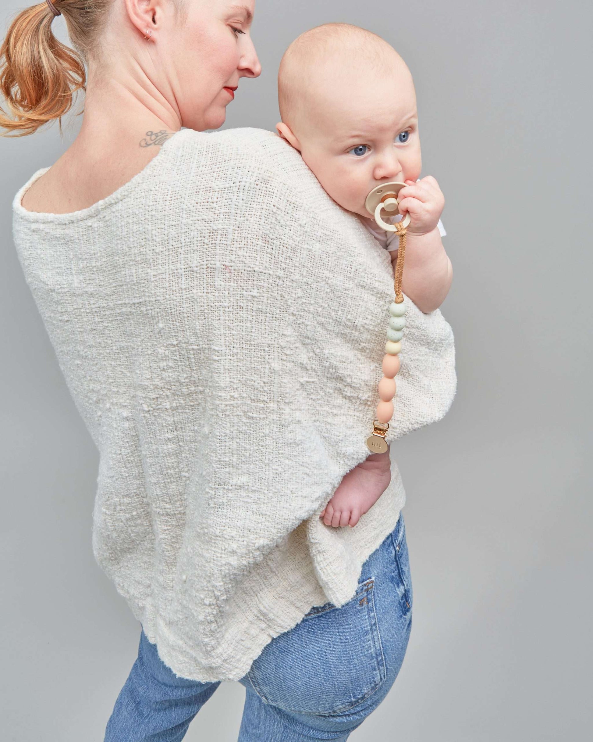 Dandelion Teether Clip image 3