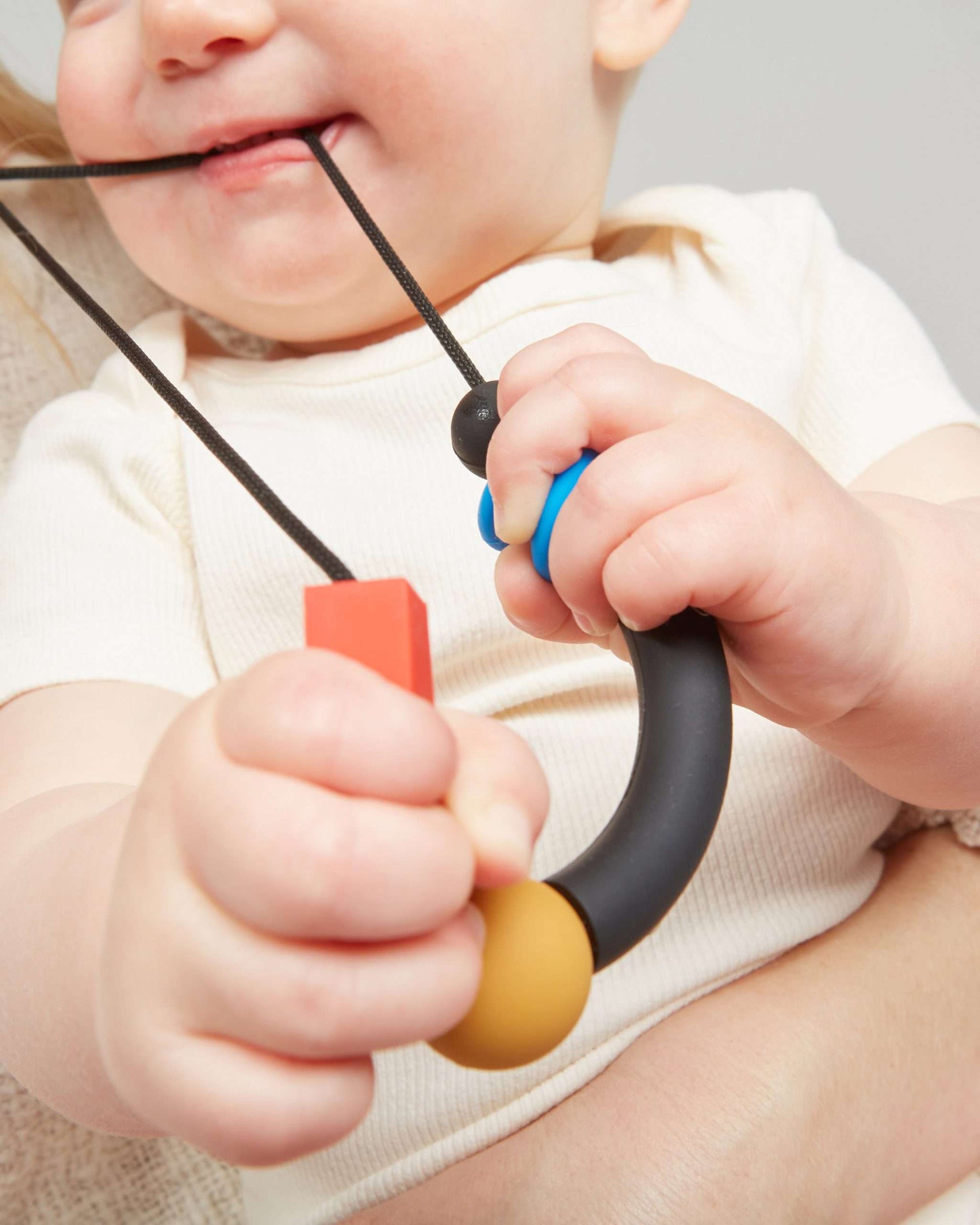 Primary Balance Teething Necklace image 4