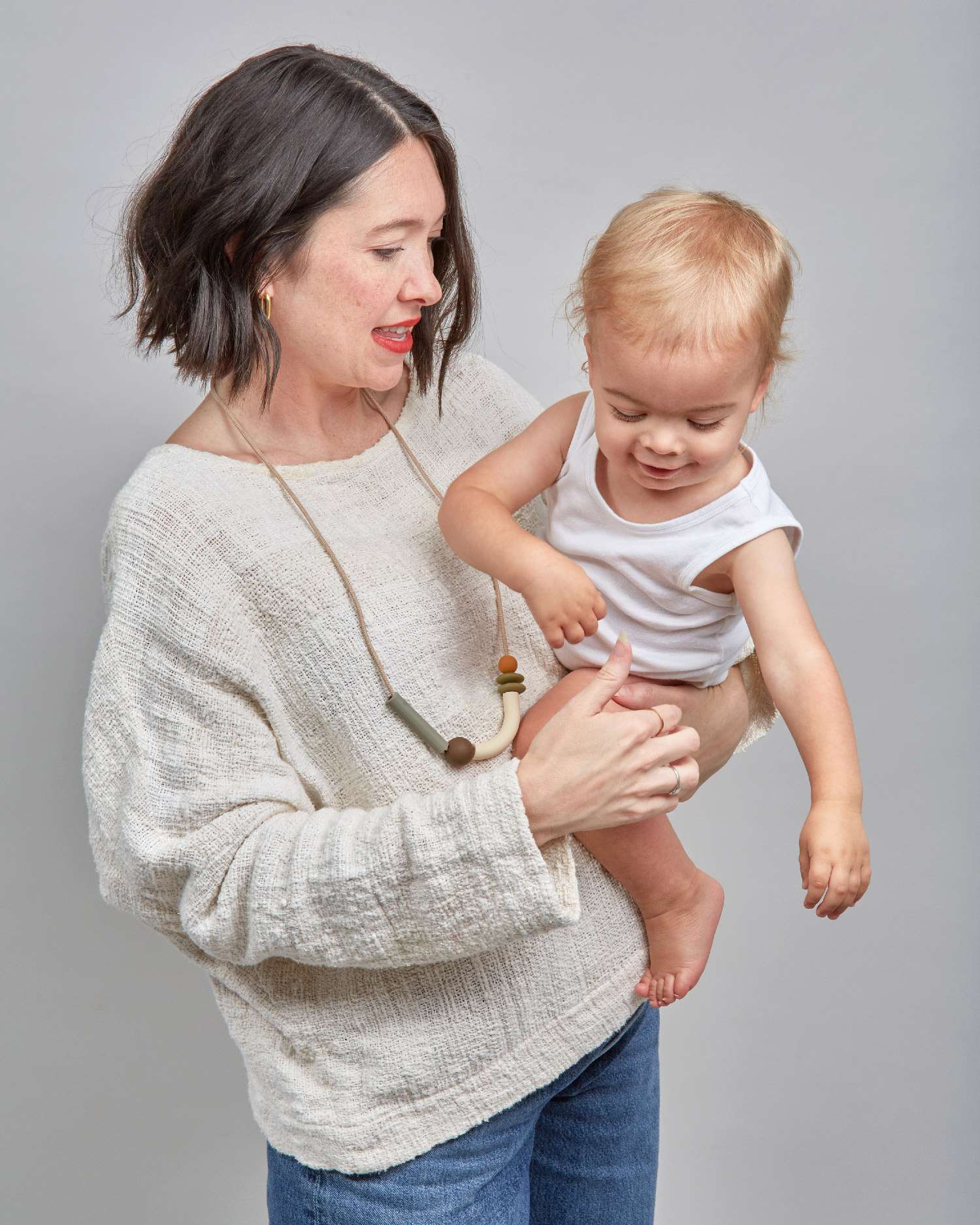 Saddle Balance Teething Necklace image 3