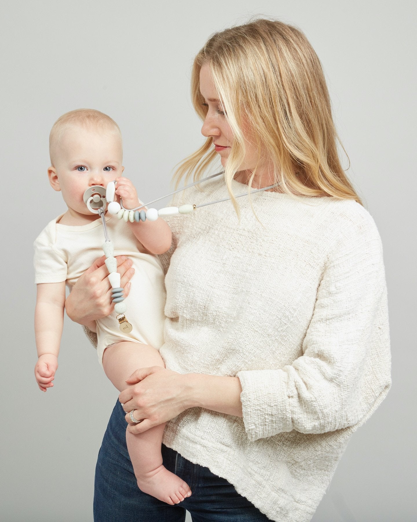 Moonlight Signature Teething Necklace image 2